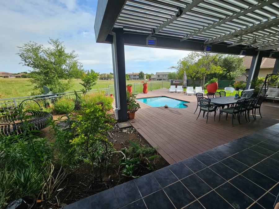 5 Bedroom Property for Sale in Woodland Hills Free State